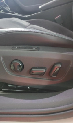 Skoda Superb cena 61999 przebieg: 239000, rok produkcji 2015 z Łosice małe 781